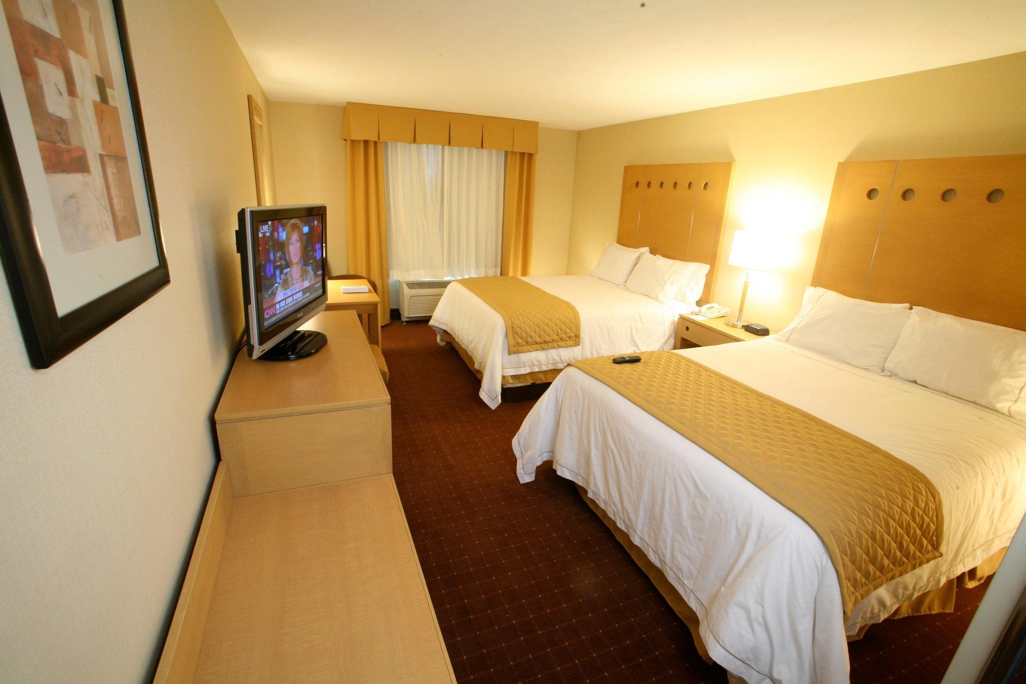 Holiday Inn Express Saltillo Zona Aeropuerto By Ihg Bagian luar foto