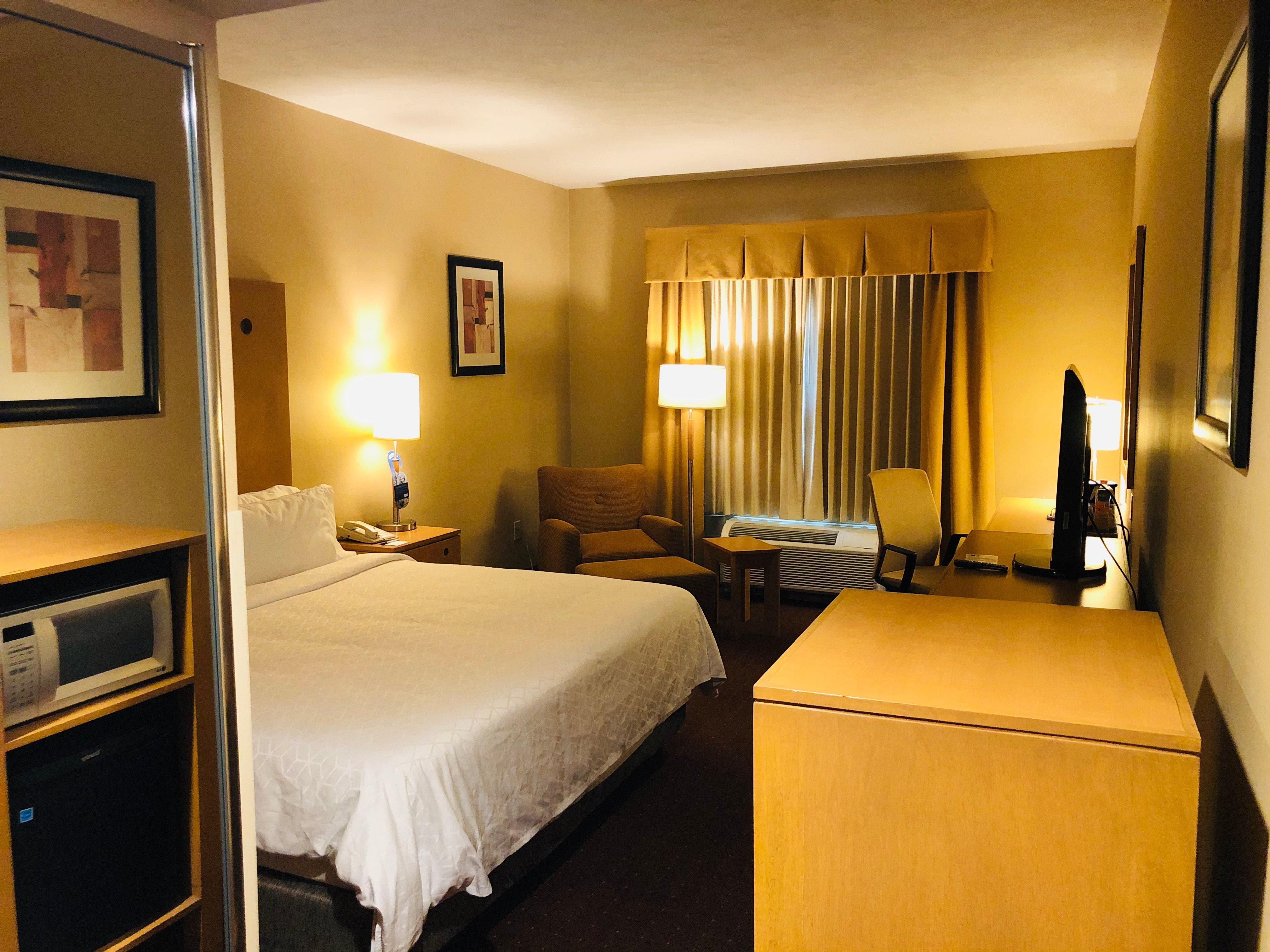 Holiday Inn Express Saltillo Zona Aeropuerto By Ihg Bagian luar foto