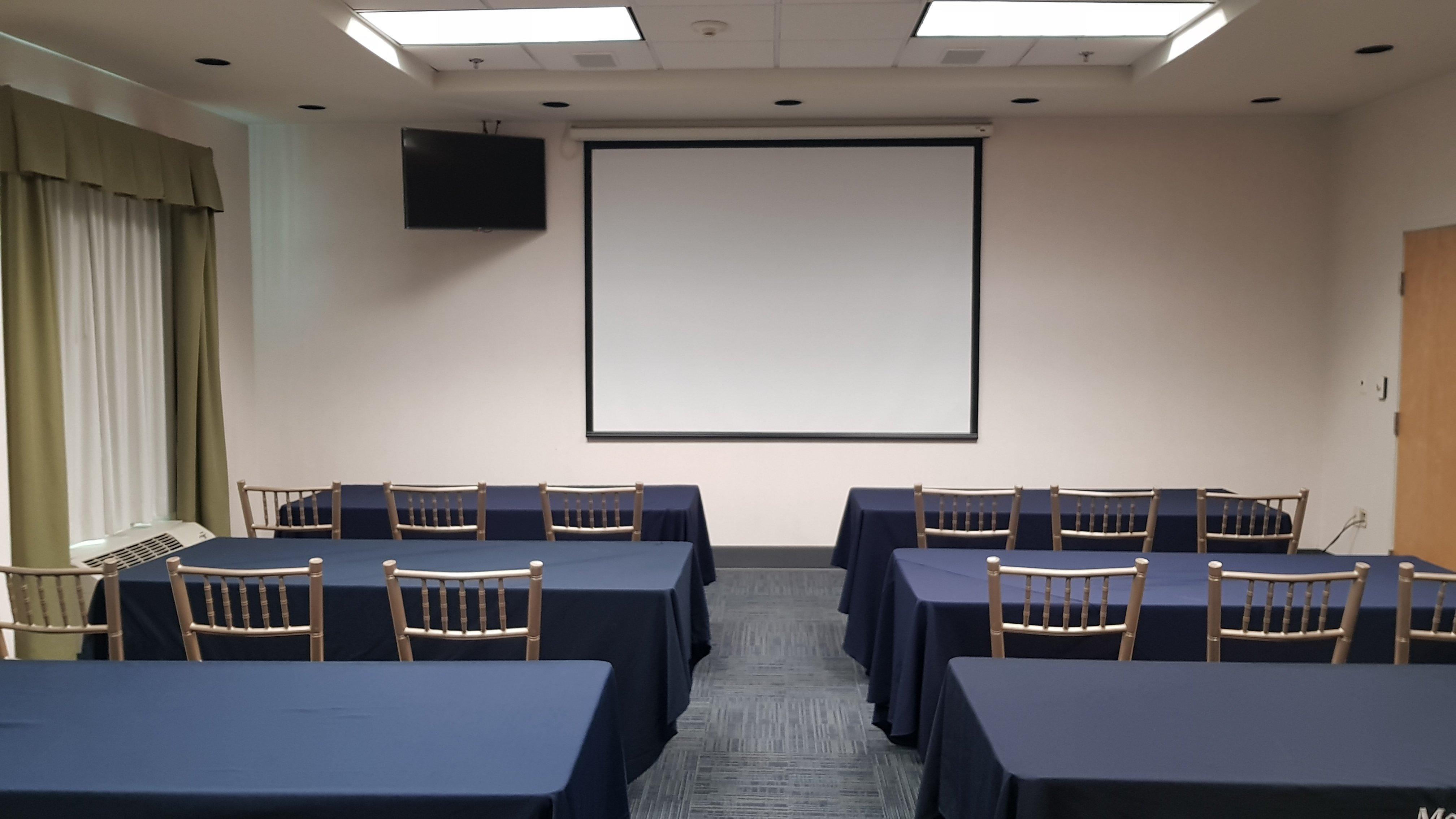 Holiday Inn Express Saltillo Zona Aeropuerto By Ihg Bagian luar foto